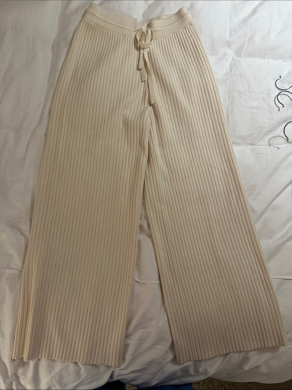 Wide-Leg Ribbed Knit Pants in Cream